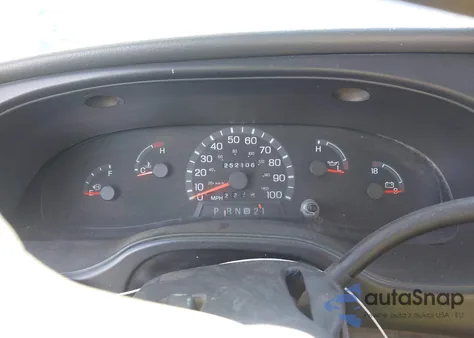 2003 Ford E-350 Super Duty Commercial/Recreational z USA, uszkodzony, nr VIN 1FTSS34L73HC03997